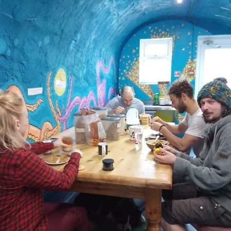 Хостел Newquay International Backpackers Экстерьер фото